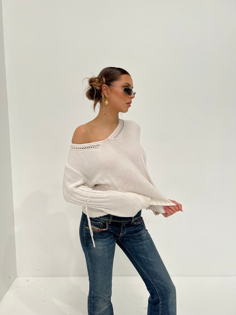 Oxmo Cream Cable Knit V Neck Sweater